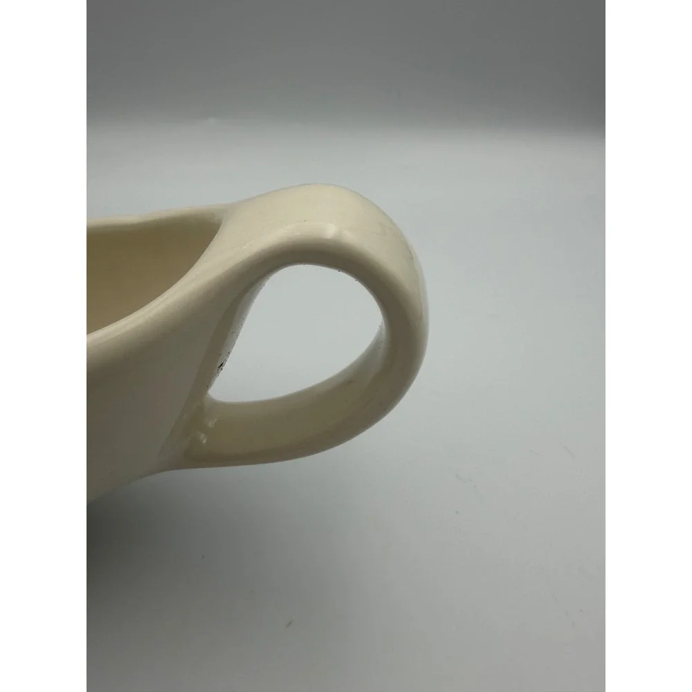 Vintage HLC USA Homer Laughlin Ivory Ceramic Gravy Boat Scalloped Rim Pedestal